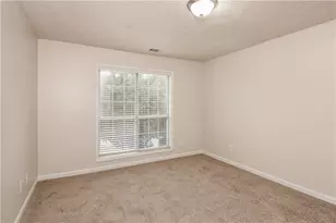 949 Heartwood Cir, Lawrenceville, GA 30043 - Photo 17