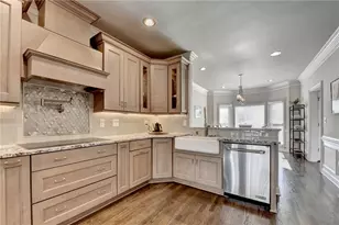 350 S Satinwood Pl, Roswell, GA 30076 - Photo 17