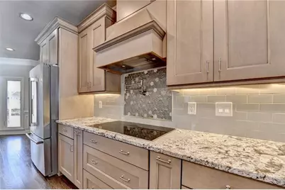 350 S Satinwood Place, Roswell, GA 30076 - Photo 19