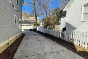 2668 Memorial Dr SE, Atlanta, GA 30317 - Photo 3