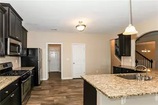 2523 Quincy Loop, Fairburn, GA 30213 - Photo 7