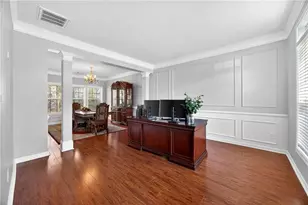 1322 Melrose Woods Ln, Lawrenceville, GA 30045 - Photo 11