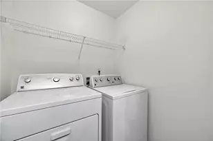 1322 Melrose Woods Ln, Lawrenceville, GA 30045 - Photo 23