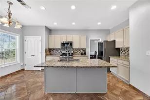 1322 Melrose Woods Ln, Lawrenceville, GA 30045 - Photo 3