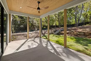 215 Winterberry Wy, Roswell, GA 30075 - Photo 15