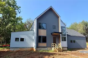 215 Winterberry Wy, Roswell, GA 30075 - Photo 1