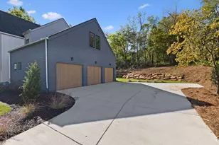 215 Winterberry Wy, Roswell, GA 30075 - Photo 5