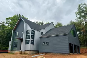 215 Winterberry Wy, Roswell, GA 30075 - Photo 3