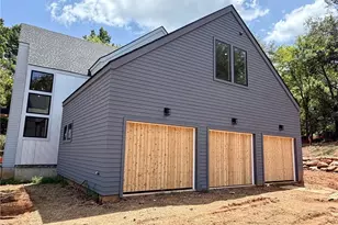 215 Winterberry Wy, Roswell, GA 30075 - Photo 3
