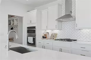 895 Michigan Cir, Hoschton, GA 30548 - Photo 13