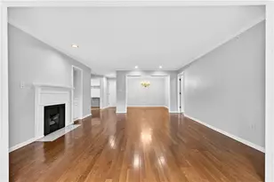 27405 Plantation Dr NE, Atlanta, GA 30324 - Photo 13