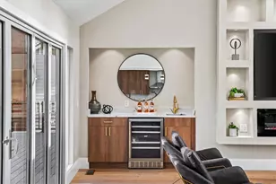 250 Bruton Way, Atlanta, GA 30342 - Photo 9