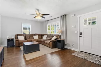 2951 Palm Drive, East Point, GA 30344 - Photo 5