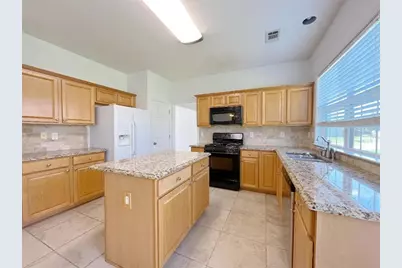 8205 Norwich Place, Suwanee, GA 30024 - Photo 5