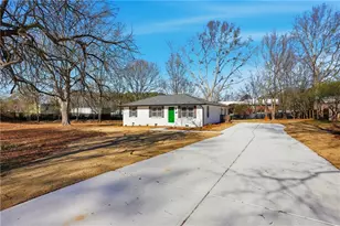 127 Perry St, Loganville, GA 30052 - Photo 1