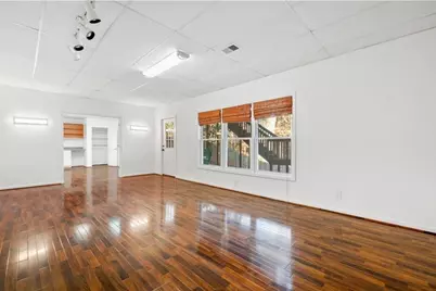 10895 Glenbarr Drive, Johns Creek, GA 30097 - Photo 33