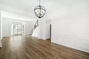 10895 Glenbarr Dr, Johns Creek, GA 30097 - Photo 5