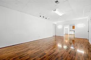 10895 Glenbarr Dr, Johns Creek, GA 30097 - Photo 39