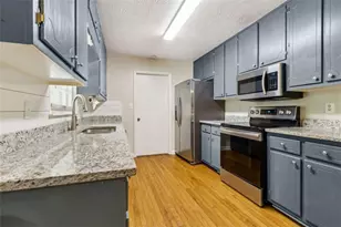 406 Farm St, Loganville, GA 30052 - Photo 11