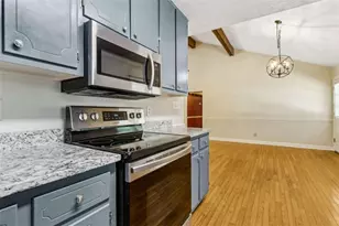 406 Farm St, Loganville, GA 30052 - Photo 15