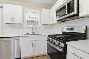 2250 Winthrope Way Dr, Alpharetta, GA 30009 - Photo 9