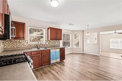 1020 Buckingham Terrace, Fairburn, GA 30213 - Photo 9