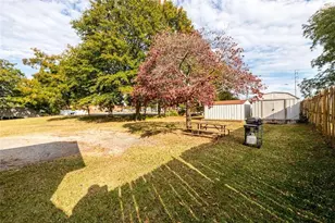 888 N Clayton St, Lawrenceville, GA 30046 - Photo 29