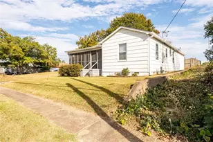 888 N Clayton St, Lawrenceville, GA 30046 - Photo 5