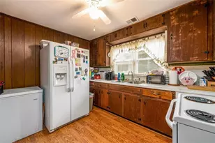 888 N Clayton St, Lawrenceville, GA 30046 - Photo 13