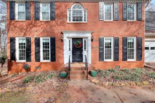 990 Providence Dr, Lawrenceville, GA 30044 - Photo 3