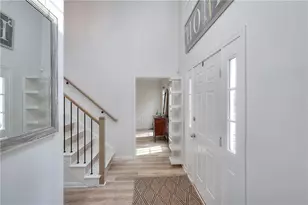 990 Providence Dr, Lawrenceville, GA 30044 - Photo 5