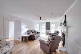 990 Providence Dr, Lawrenceville, GA 30044 - Photo 9