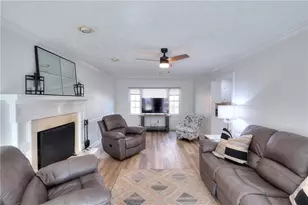 990 Providence Dr, Lawrenceville, GA 30044 - Photo 7