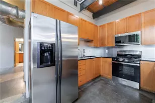 400 Village Parkway NE, Atlanta, GA 30306 - Photo 17