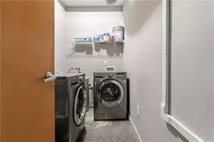 400 Village Parkway NE, Atlanta, GA 30306 - Photo 49