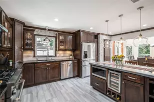 1991 Kinridge Rd, Marietta, GA 30062 - Photo 3