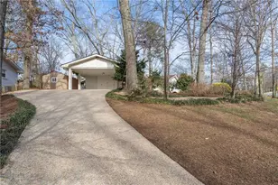 3710 Hickory Cir SE, Smyrna, GA 30080 - Photo 3