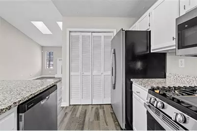 6205 Littleton Drive, Union City, GA 30291 - Photo 11