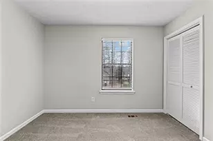 6205 Littleton Dr, Union City, GA 30291 - Photo 15