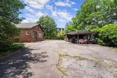 4973 W Broad Street W, Sugar Hill, GA 30518 - Photo 9