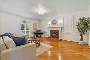 2885 Arborwoods Dr, Johns Creek, GA 30022 - Photo 15