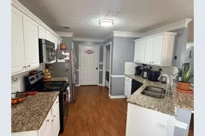 947 Wayne Drive, Snellville, GA 30078 - Photo 9