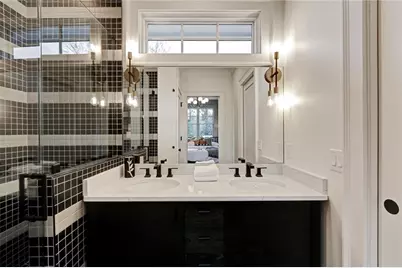 724 NW Bradford Street, Gainesville, GA 30501 - Photo 25