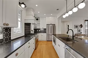 724 NW Bradford St, Gainesville, GA 30501 - Photo 7