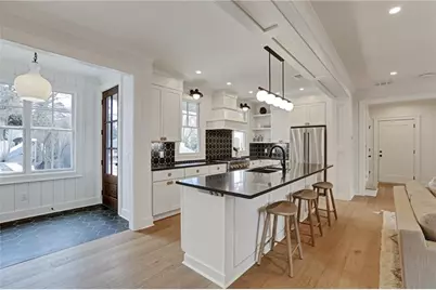 724 NW Bradford Street, Gainesville, GA 30501 - Photo 9