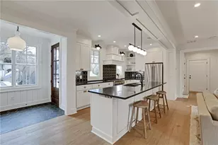 724 NW Bradford St, Gainesville, GA 30501 - Photo 9