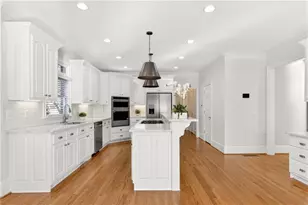 1841 East Gate Cove, Dunwoody, GA 30338 - Photo 23