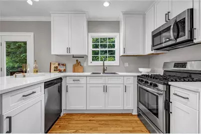 1008 Lindridge Drive NE, Atlanta, GA 30324 - Photo 5