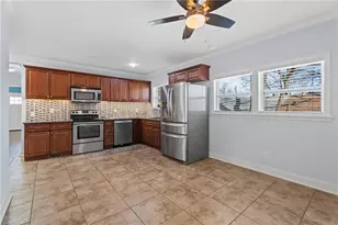 3378 La Vista Dr, Atlanta, GA 30354 - Photo 9