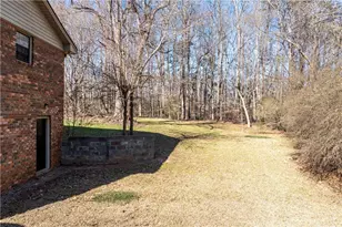 5825 Loire Dr, Cumming, GA 30040 - Photo 35